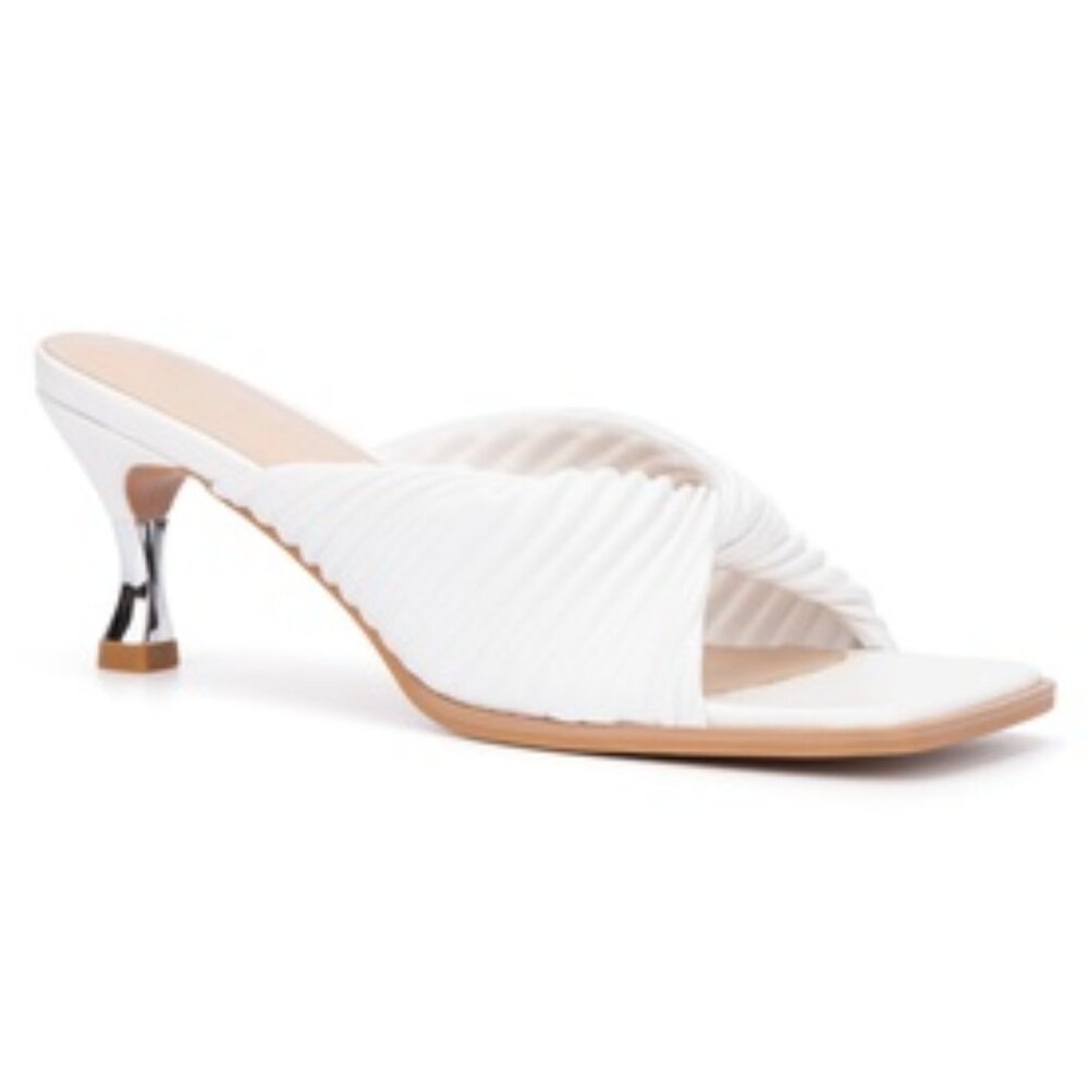 Torgeis Women's Passion Sandals - Beige - Size 8.5
